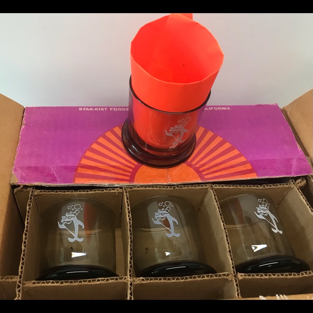 Set of 6 Vintage STAR-KIST smoke colored bar glasses.